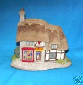 Lilliput Lane   The Toy Shop   RETIRED/NIB  