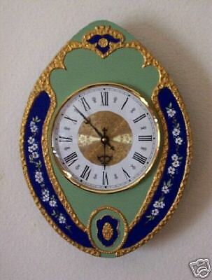 WALL CLOCK VICTORIAN STYLE FUNCTIONAL WALL DECOR  