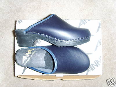 New Anna Staple Clogs  